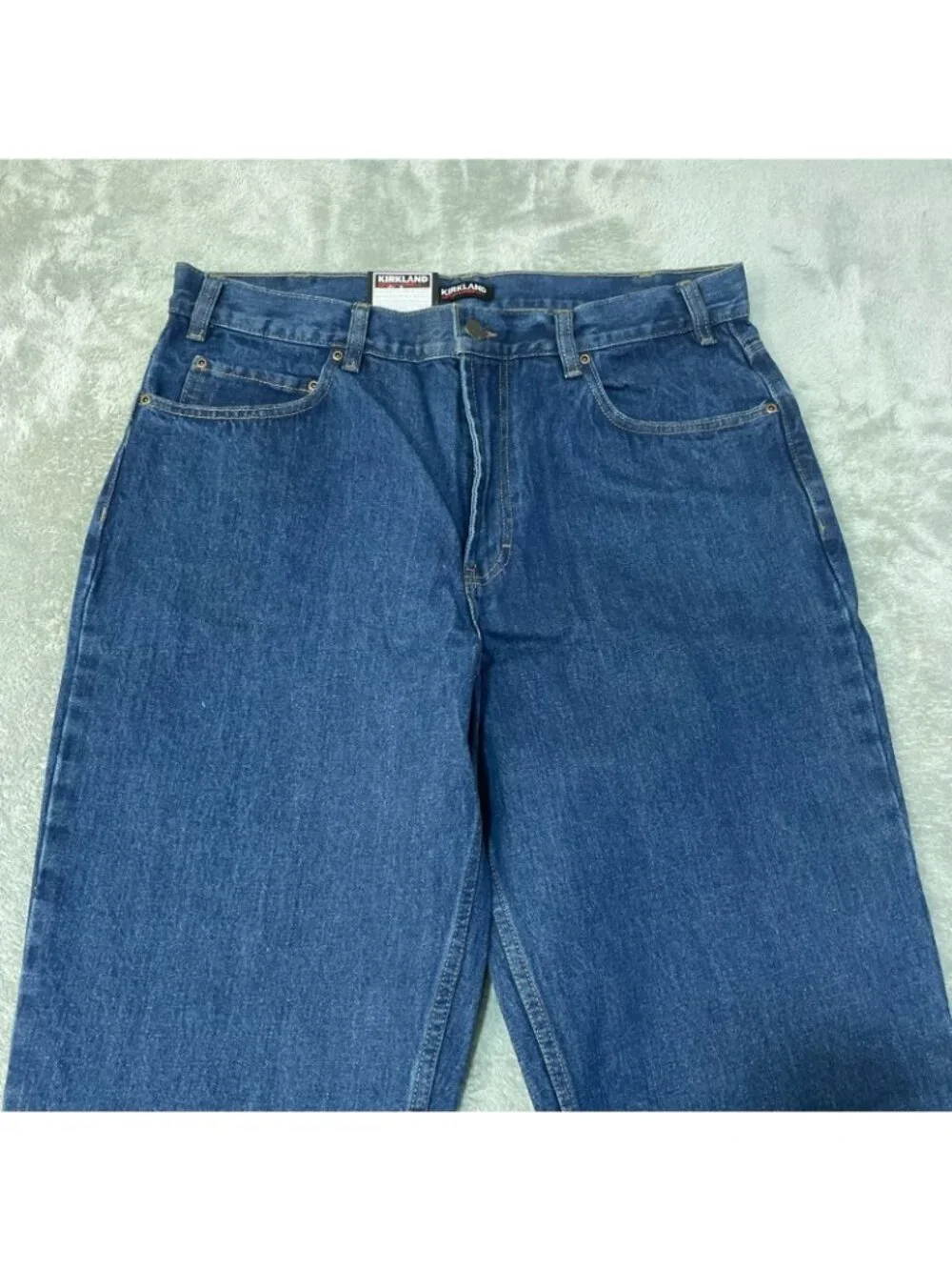 NWT Kirkland Signature Men's 38x30 Blue Relaxed Fit Jeans Denim